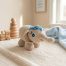 Bebek odası dekorasyonu için amigurumi fil ve ahşap oyuncaklar